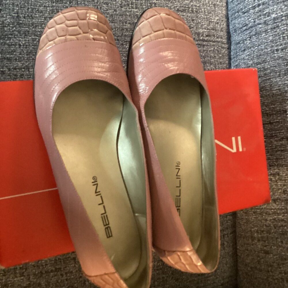 Preowned Pink Bellini leather flats--7M